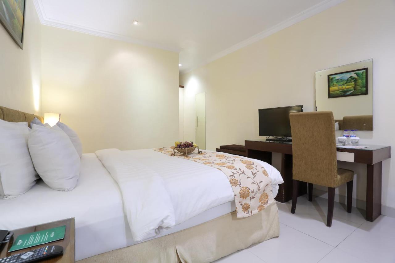 Country Heritage Hotel Surabaya Exterior foto